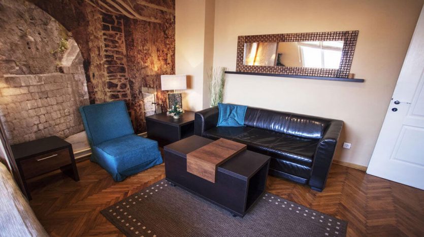 Studio Orient sofa