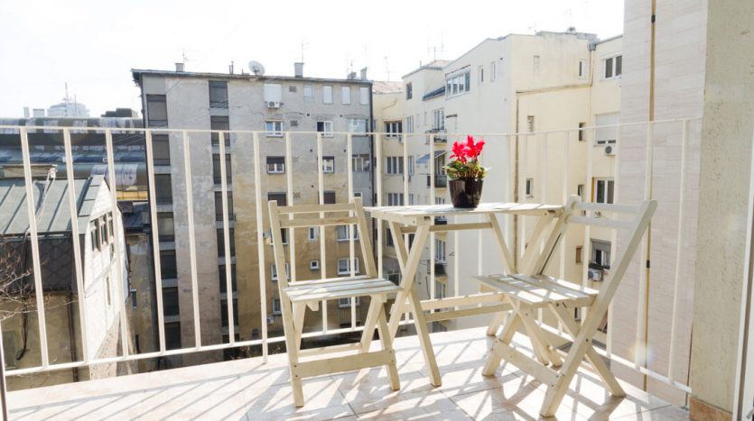 Vacation home Bianco Belgrade balcony