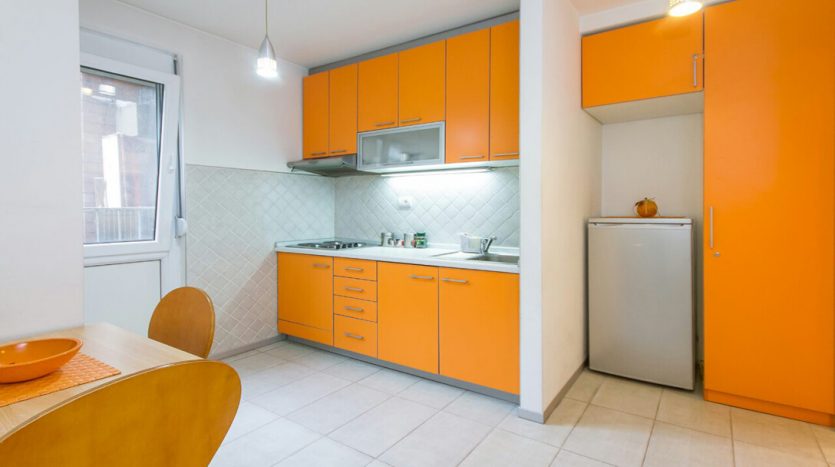 Apartment new belgrade quay kitchen elements