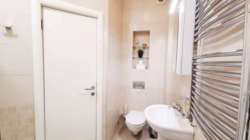 apartment terazije belgrade - bathroom details