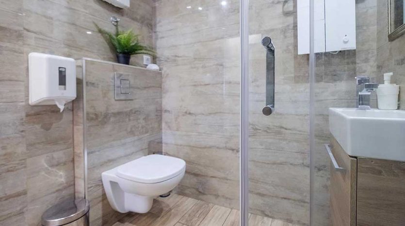 Short term rental Elegance - Bathroom